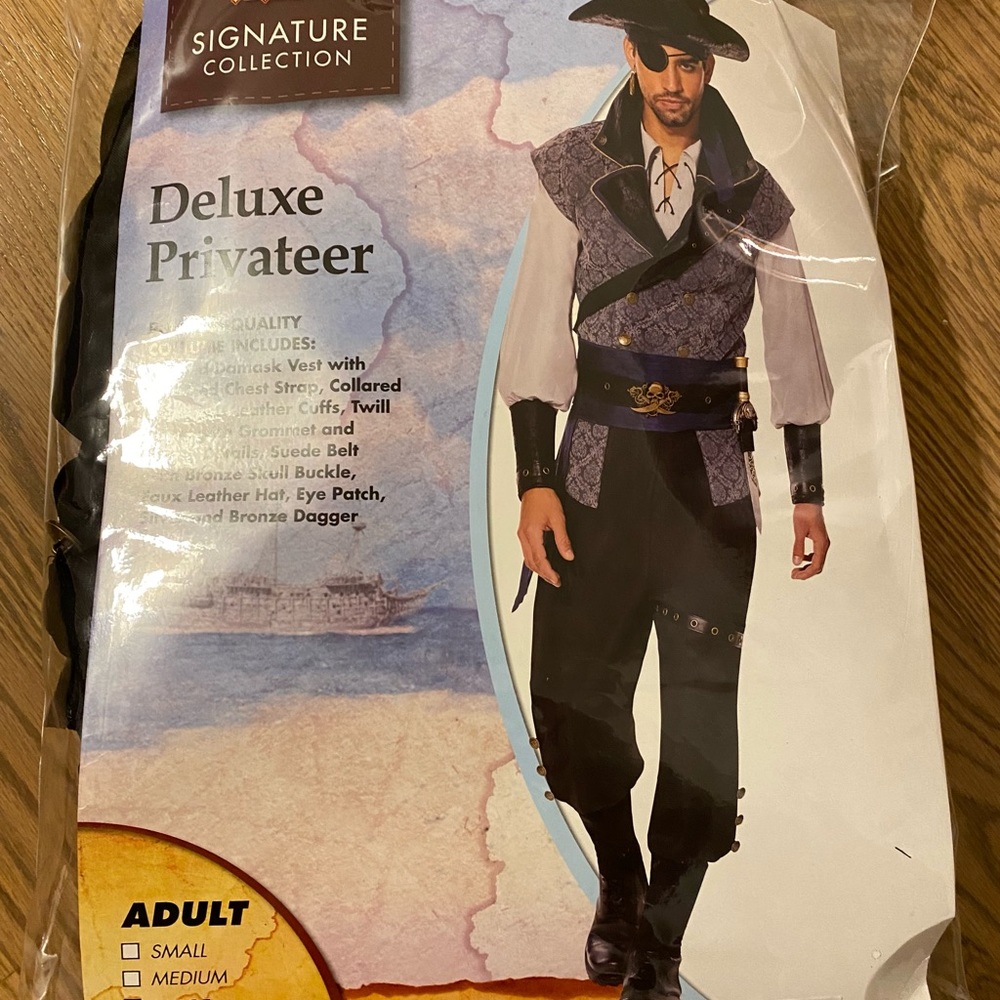 Men’s Pirateer costume